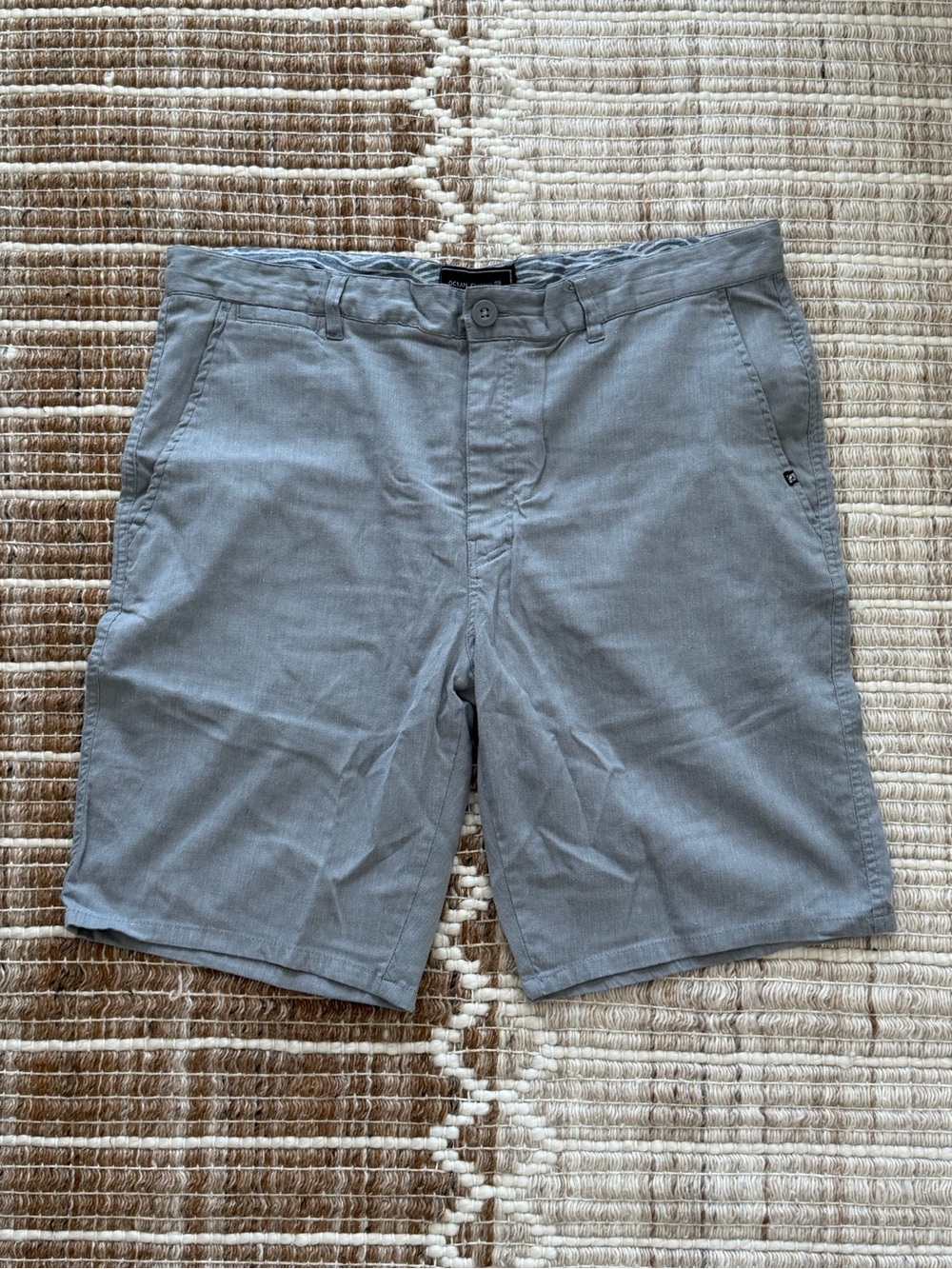 Ocean Current Men's Gray Flat-Front Shorts